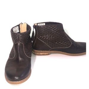 Brown woven sided hush puppy booties brand new